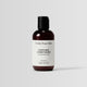 Soothing balsam på vit bakgrund